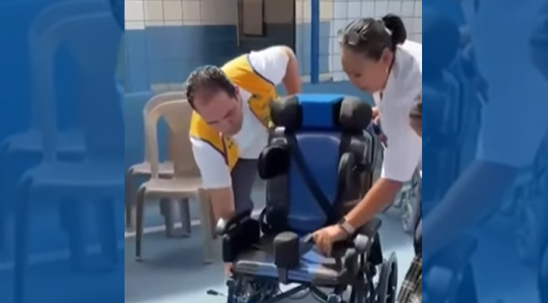 Donamos una silla de ruedas en El Progreso Jutiapa